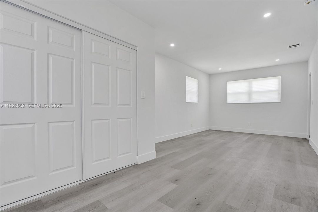 На продажу: $799,999 (4 спален, 3 ванн, 1368 Квадратных фут)