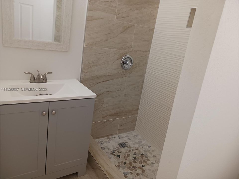 На продажу: $1,600,000 (0 спален, 0 ванн, 2073 Квадратных фут)