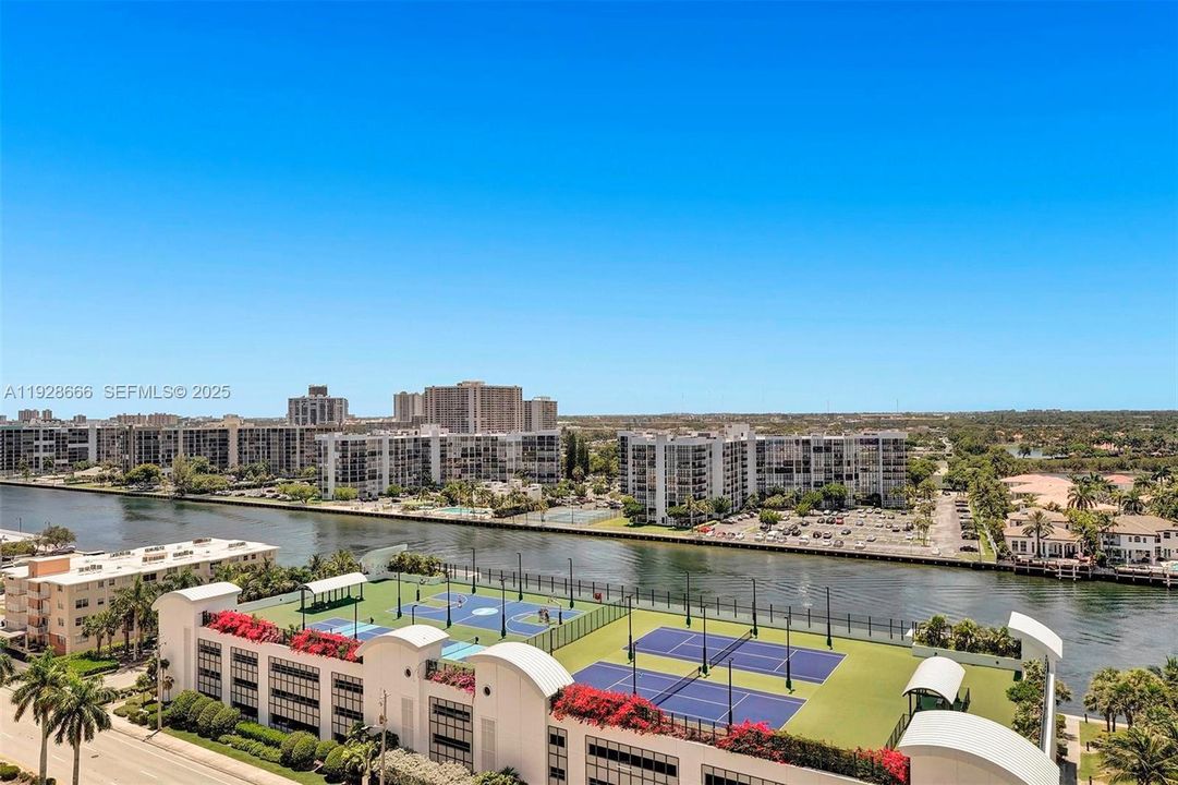 For Rent: $4,500 (2 beds, 2 baths, 1198 Square Feet)