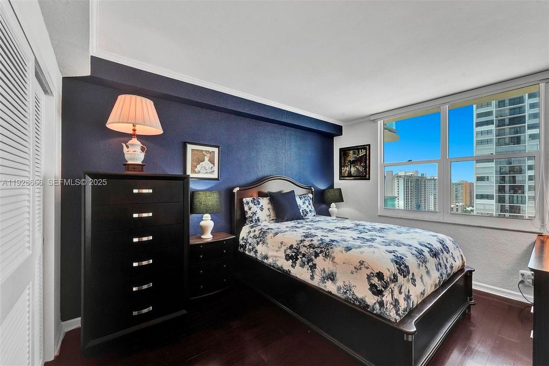 For Rent: $4,500 (2 beds, 2 baths, 1198 Square Feet)