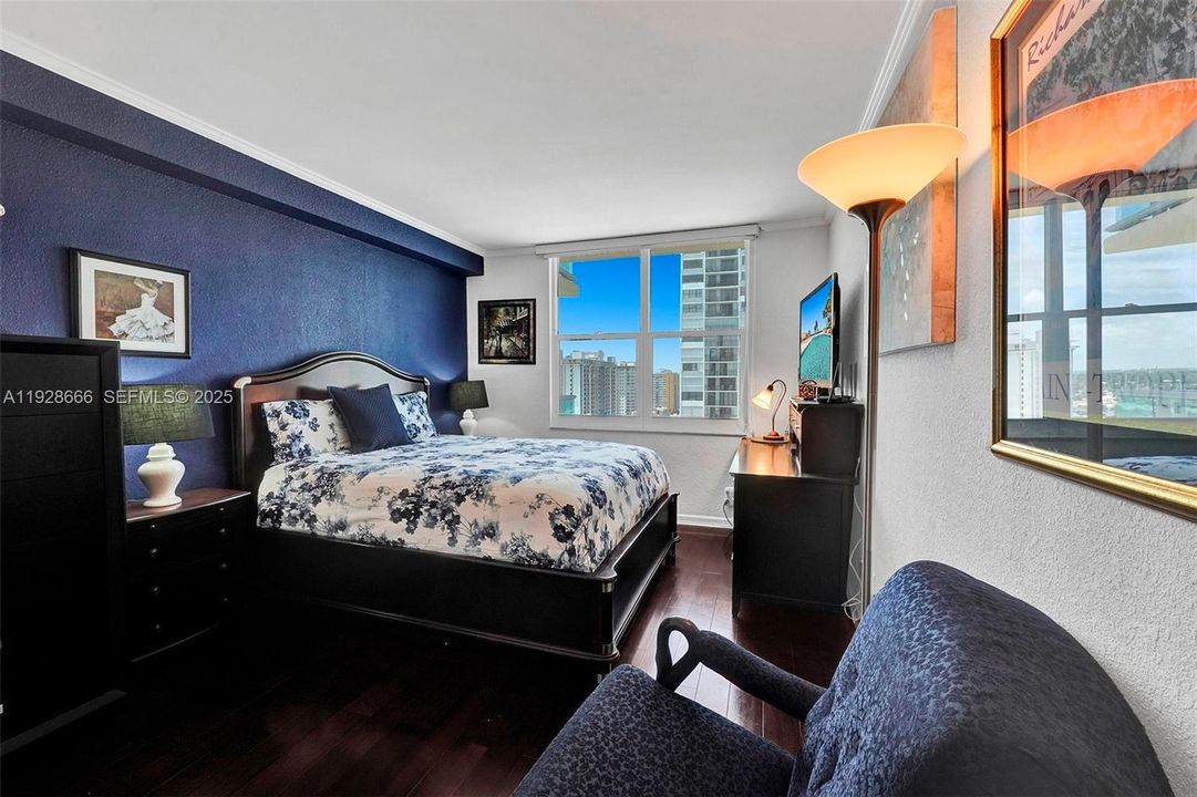 For Rent: $4,500 (2 beds, 2 baths, 1198 Square Feet)