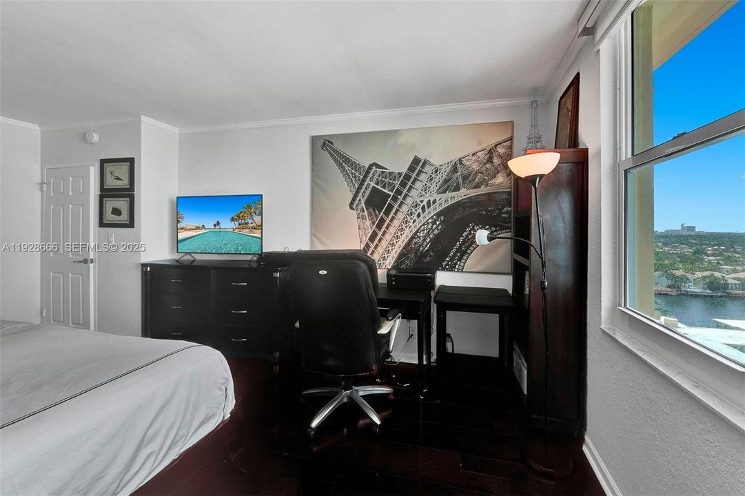 For Rent: $4,500 (2 beds, 2 baths, 1198 Square Feet)