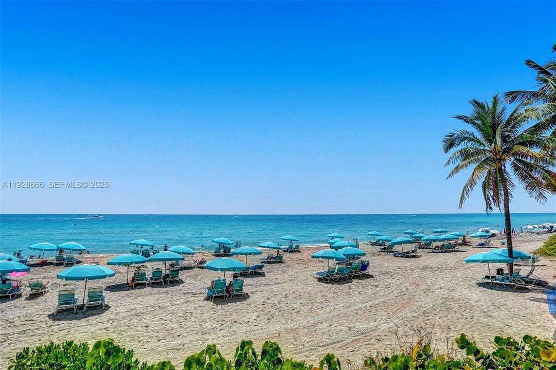 For Rent: $4,500 (2 beds, 2 baths, 1198 Square Feet)