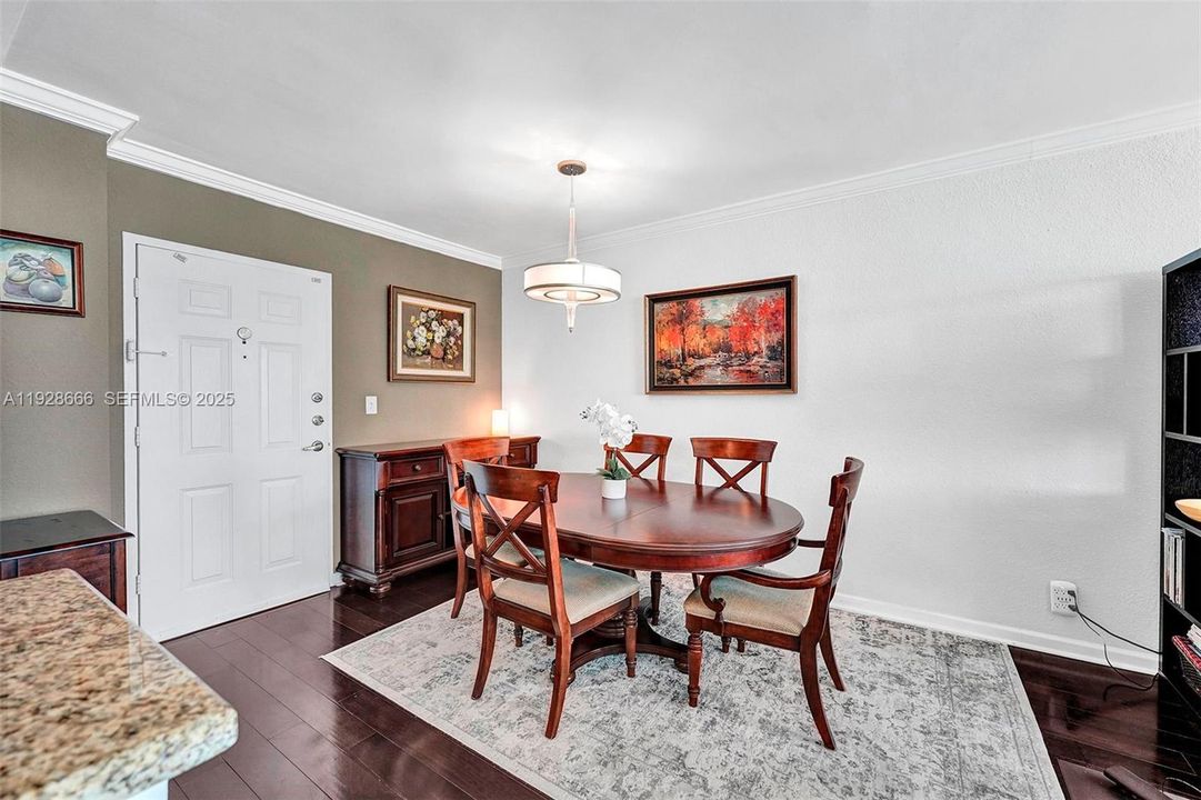 For Rent: $4,500 (2 beds, 2 baths, 1198 Square Feet)