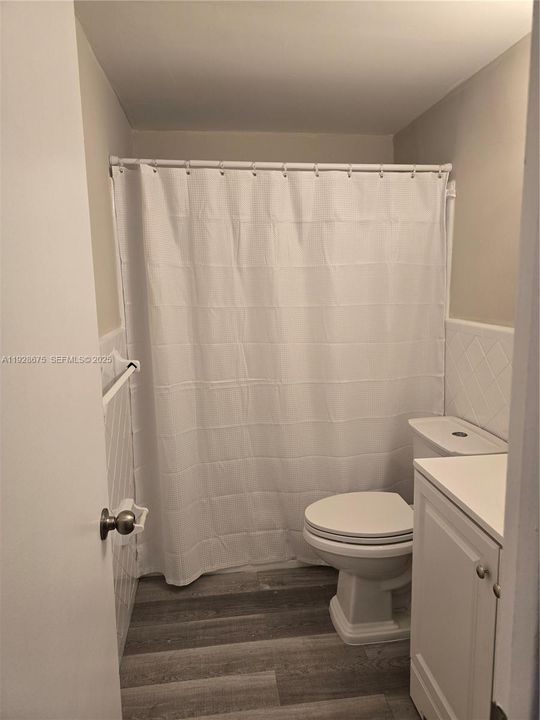 For Rent: $2,195 (1 beds, 1 baths, 700 Square Feet)
