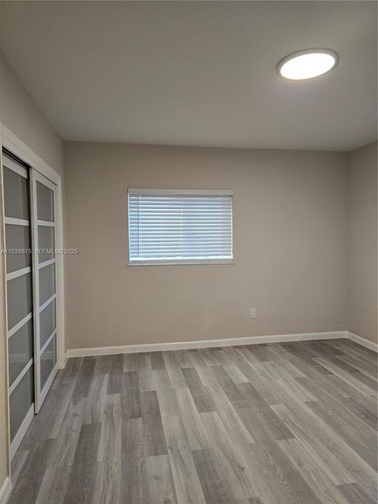 For Rent: $2,195 (1 beds, 1 baths, 700 Square Feet)