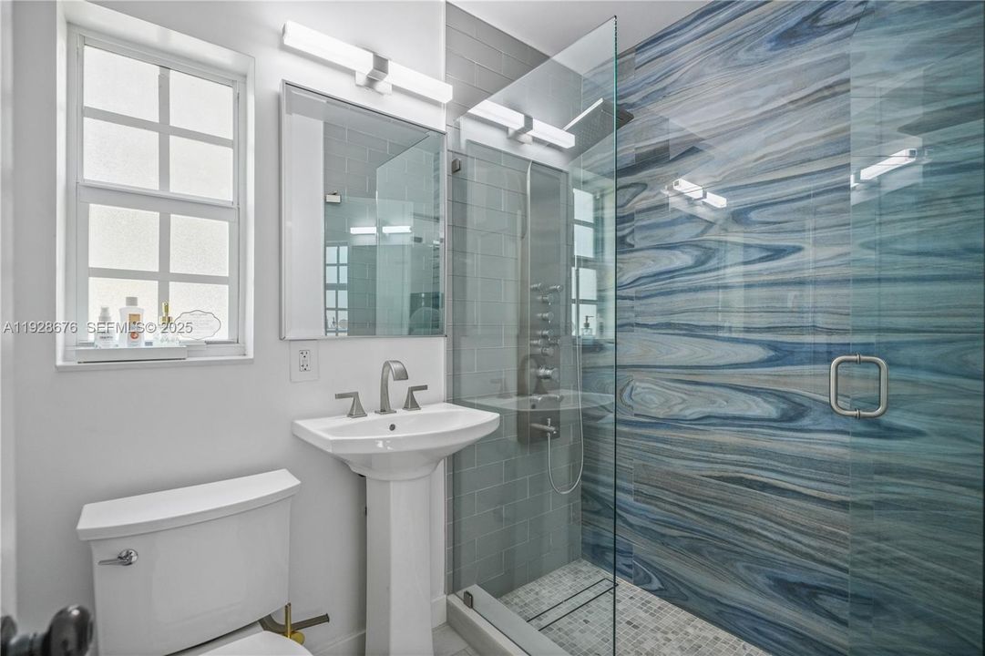 待售: $1,350,000 (3 贝兹, 2 浴室, 1515 平方英尺)