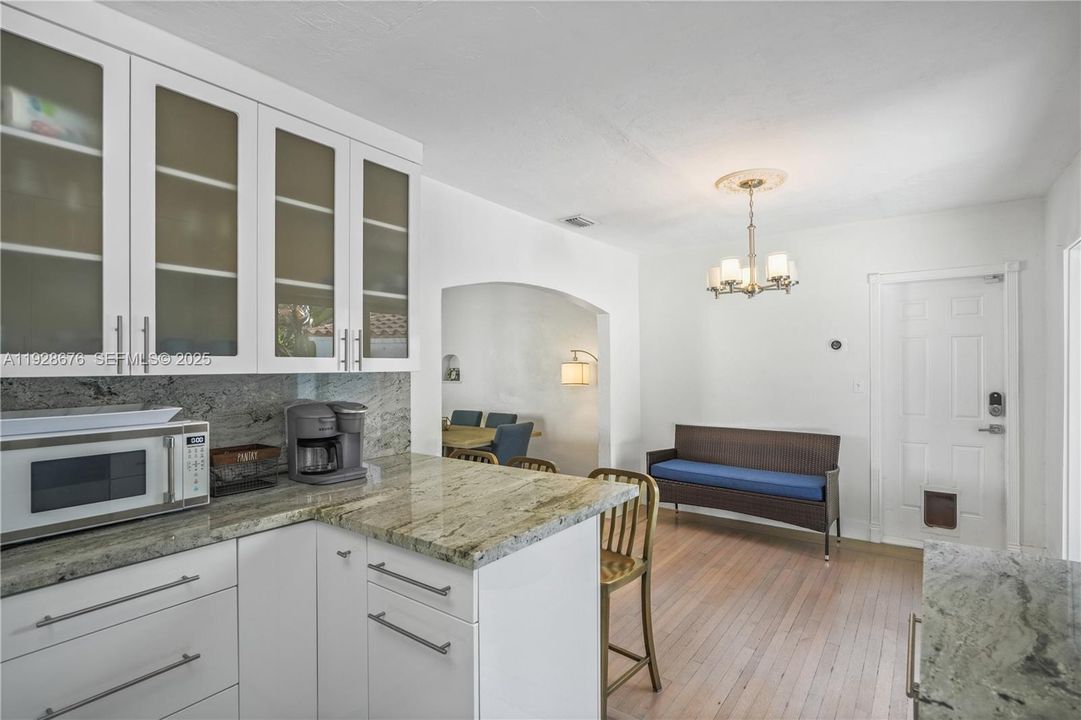 待售: $1,350,000 (3 贝兹, 2 浴室, 1515 平方英尺)