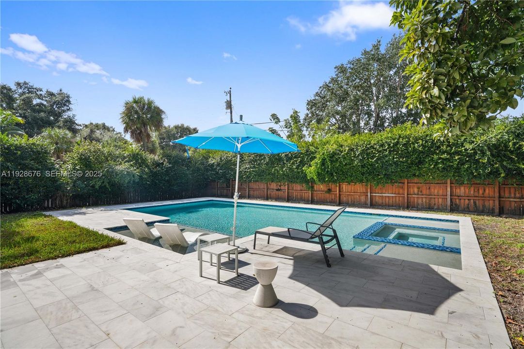 待售: $1,350,000 (3 贝兹, 2 浴室, 1515 平方英尺)