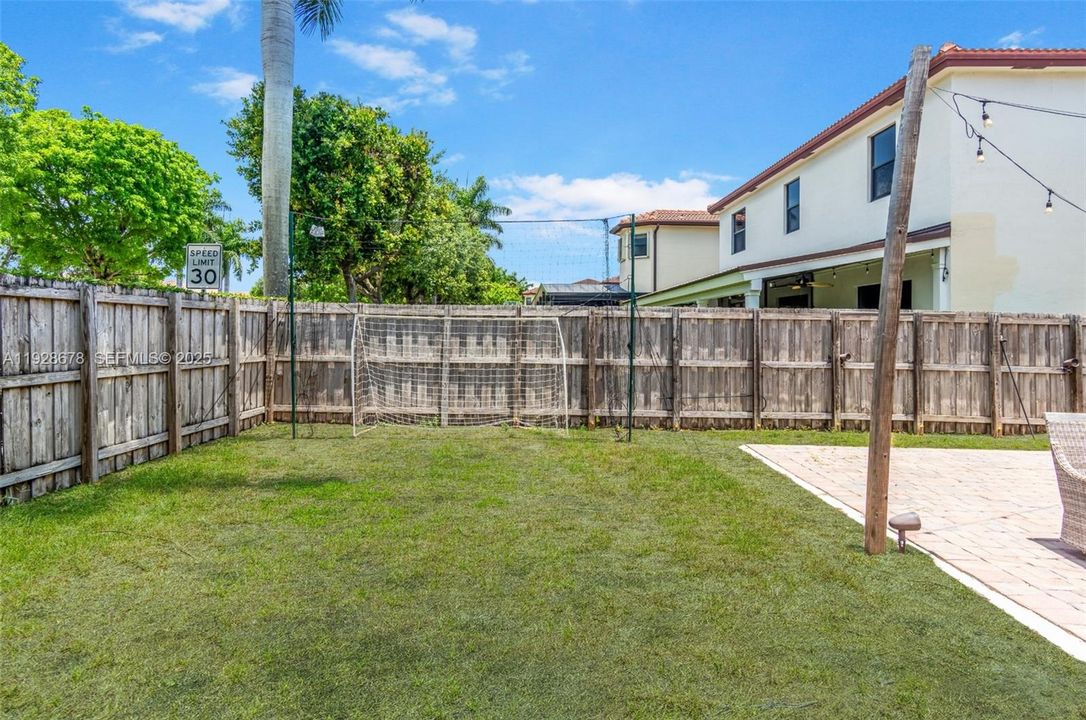 待售: $585,000 (4 贝兹, 2 浴室, 2780 平方英尺)