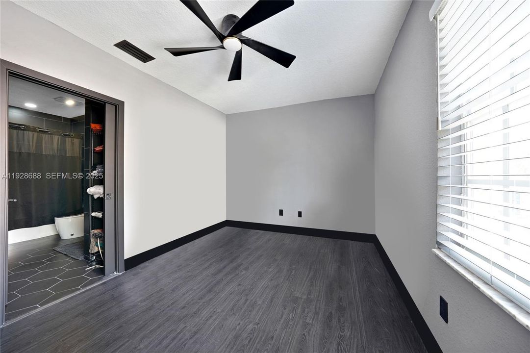 En Venta: $420,000 (3 camas, 2 baños, 1536 Pies cuadrados)