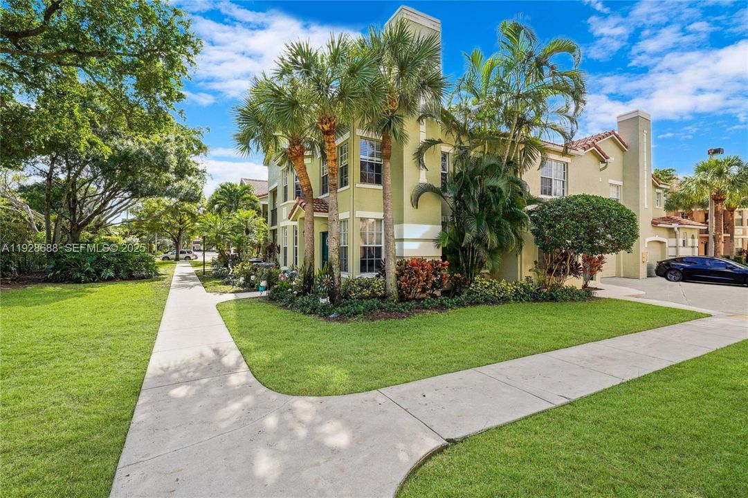 En Venta: $420,000 (3 camas, 2 baños, 1536 Pies cuadrados)