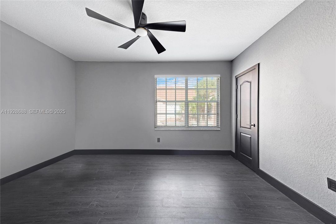 En Venta: $420,000 (3 camas, 2 baños, 1536 Pies cuadrados)