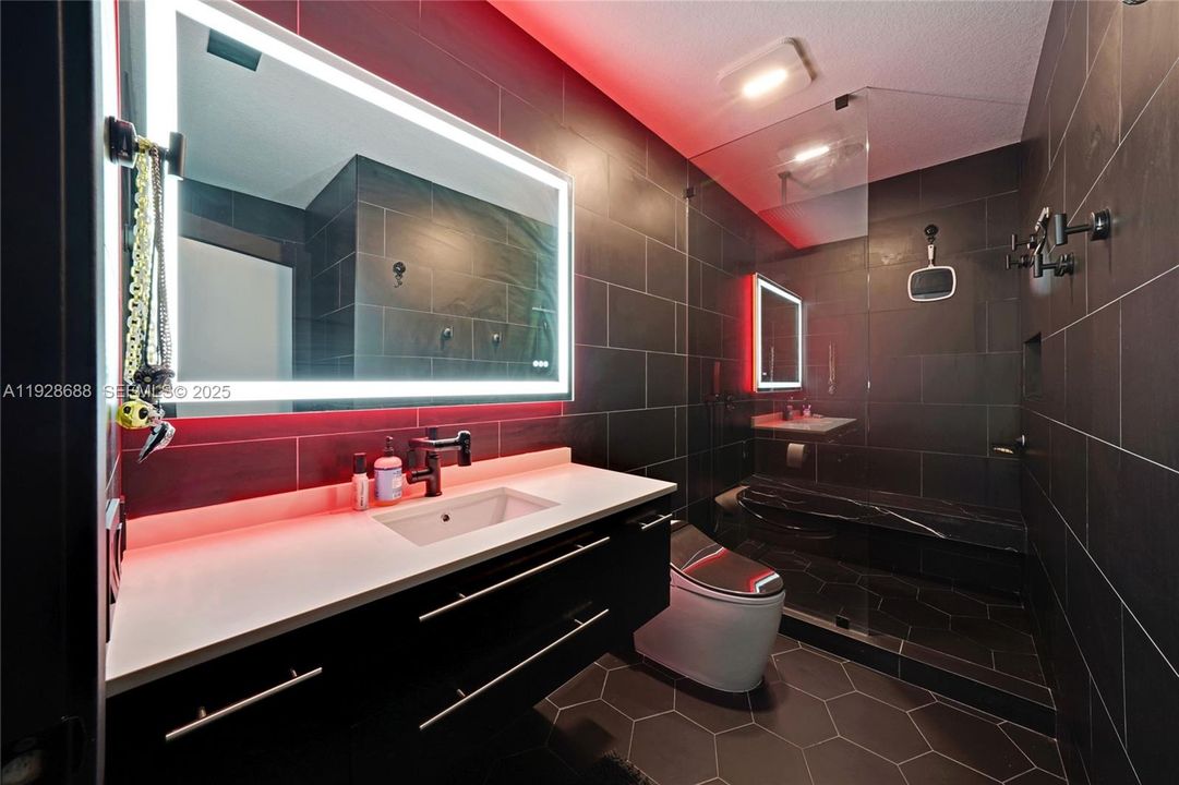 En Venta: $420,000 (3 camas, 2 baños, 1536 Pies cuadrados)