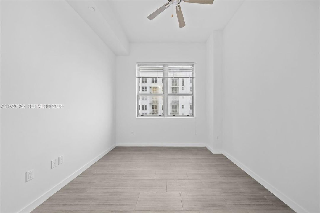 For Rent: $2,700 (1 beds, 1 baths, 672 Square Feet)