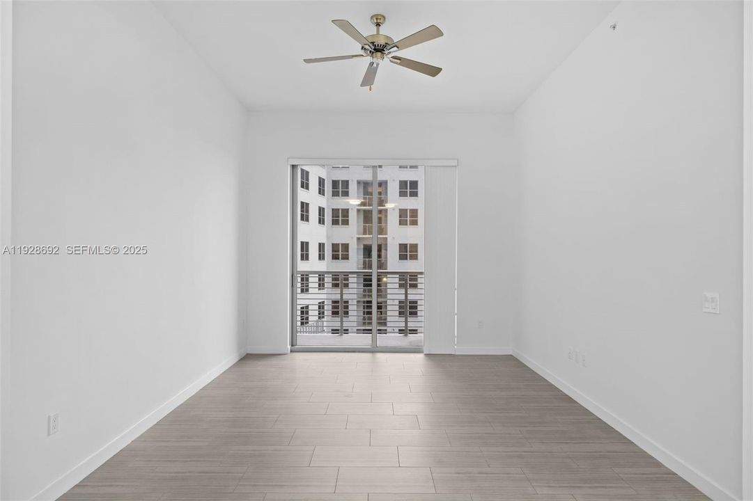 For Rent: $2,700 (1 beds, 1 baths, 672 Square Feet)