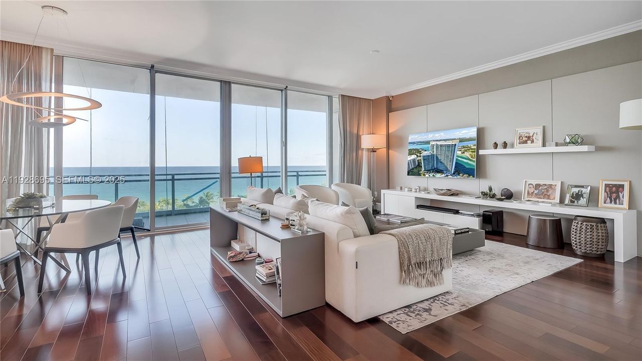 For Sale: $3,395,000 (2 beds, 2 baths, 1913 Square Feet)