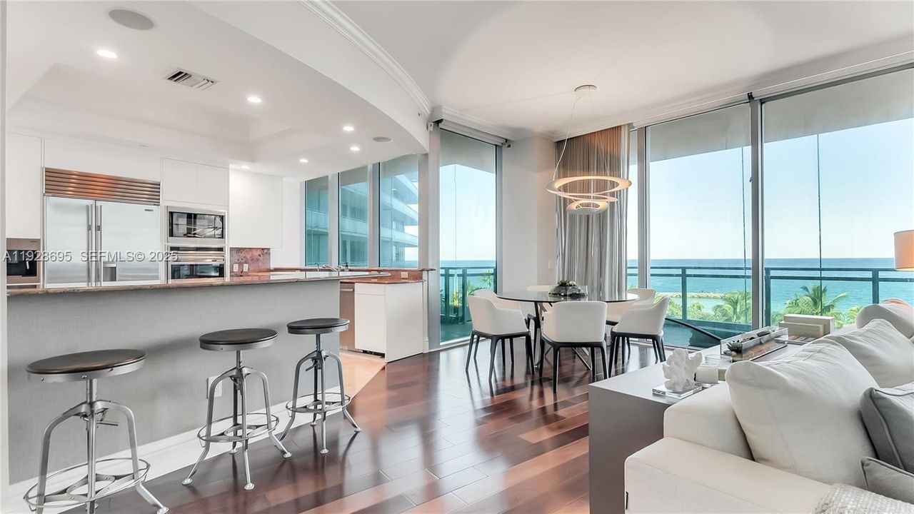 For Sale: $3,395,000 (2 beds, 2 baths, 1913 Square Feet)