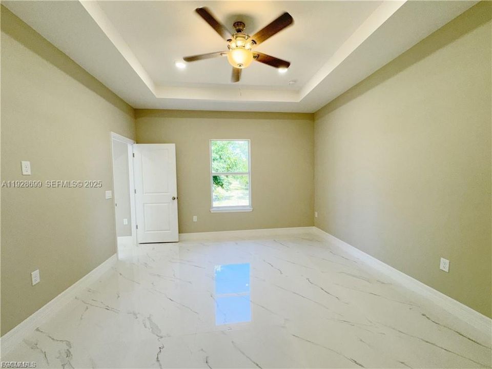 En Renta: $2,200 (4 camas, 2 baños, 1700 Pies cuadrados)