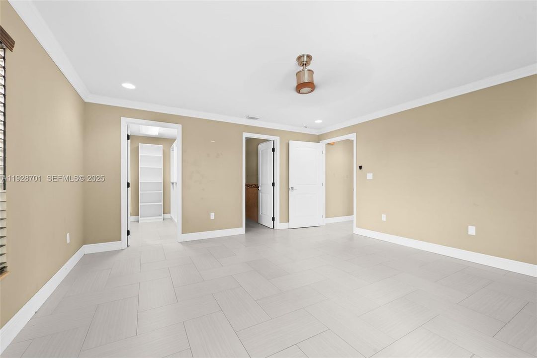 出租: $2,295 (1 贝兹, 1 浴室, 2175 平方英尺)