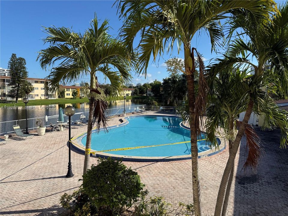 В аренду: $1,900 (1 спален, 1 ванн, 800 Квадратных фут)