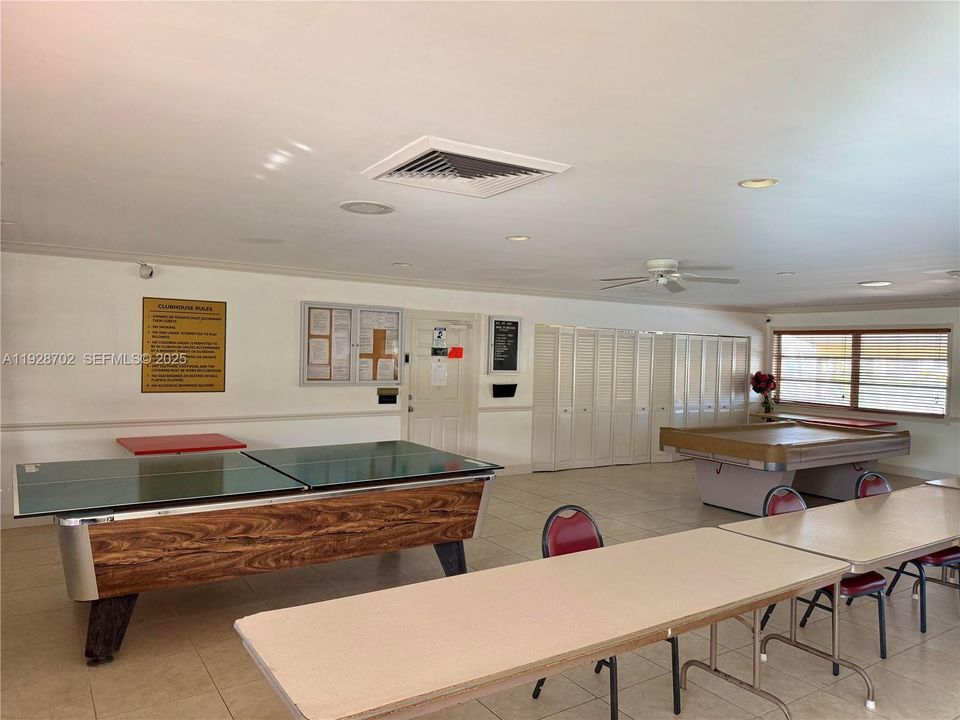 В аренду: $1,900 (1 спален, 1 ванн, 800 Квадратных фут)