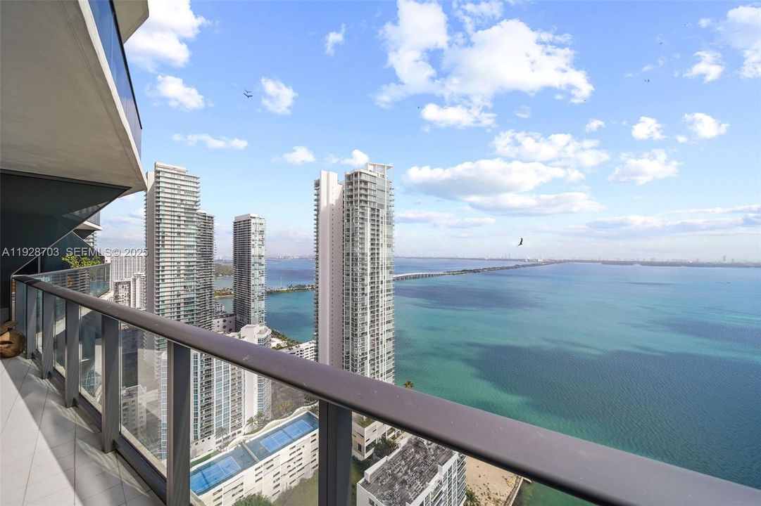 For Rent: $4,600 (2 beds, 2 baths, 1104 Square Feet)