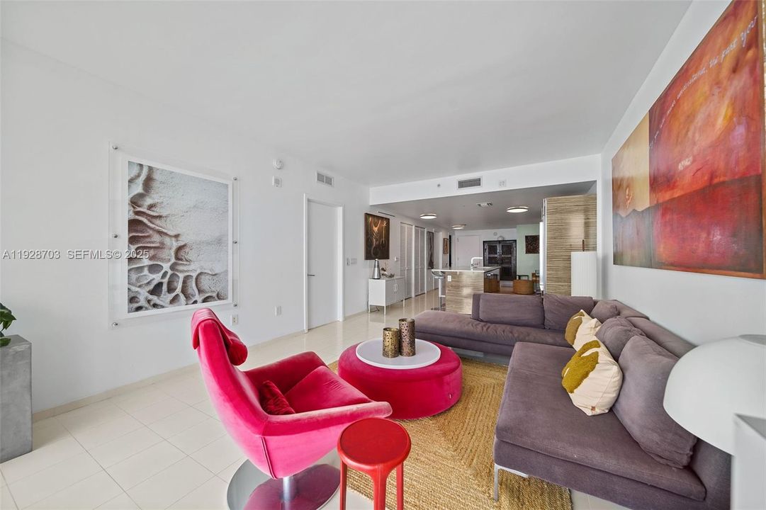 For Rent: $4,600 (2 beds, 2 baths, 1104 Square Feet)