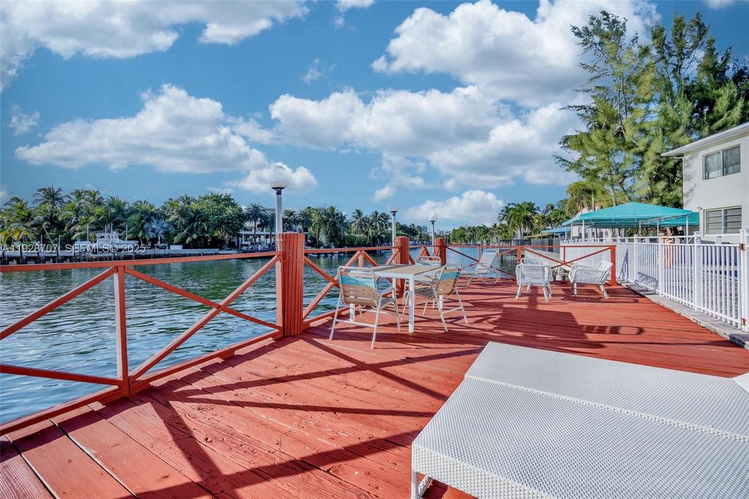 На продажу: $159,000 (1 спален, 1 ванн, 500 Квадратных фут)