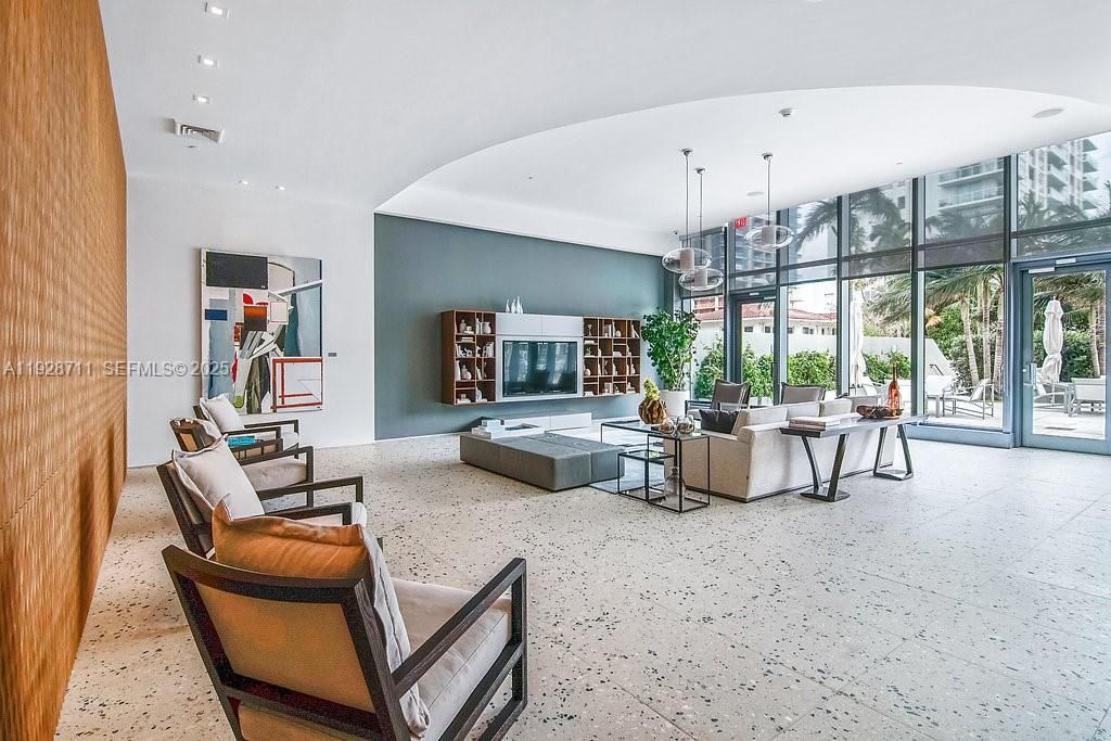 En Venta: $820,000 (2 camas, 2 baños, 1104 Pies cuadrados)