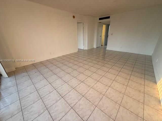 В аренду: $1,690 (1 спален, 1 ванн, 741 Квадратных фут)