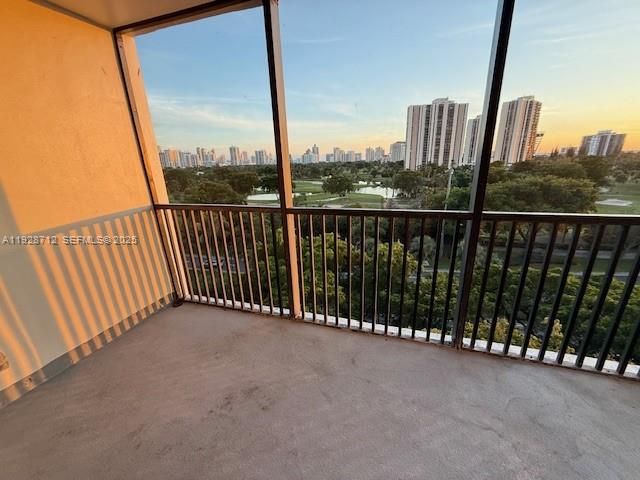 В аренду: $1,690 (1 спален, 1 ванн, 741 Квадратных фут)