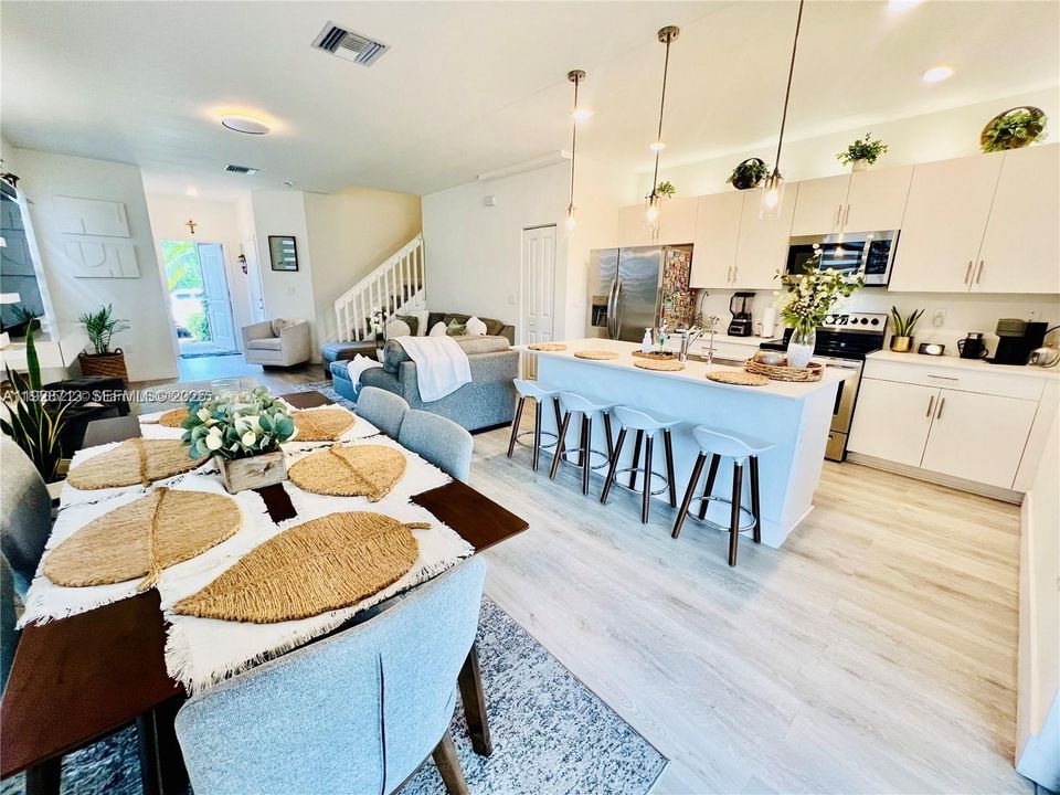 В аренду: $3,200 (3 спален, 2 ванн, 1514 Квадратных фут)