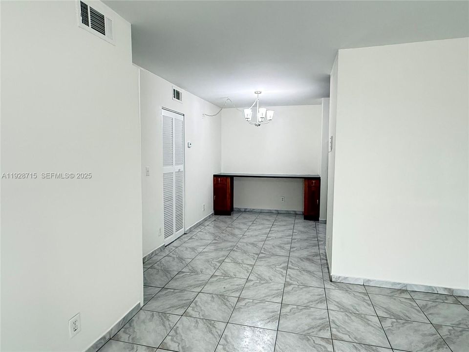 В аренду: $1,890 (2 спален, 2 ванн, 820 Квадратных фут)