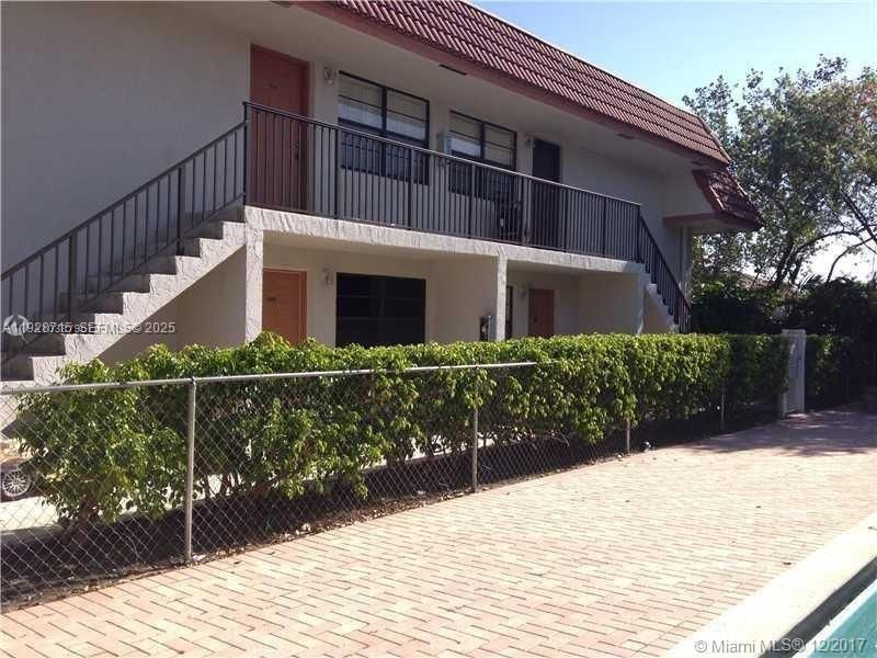 В аренду: $1,890 (2 спален, 2 ванн, 820 Квадратных фут)