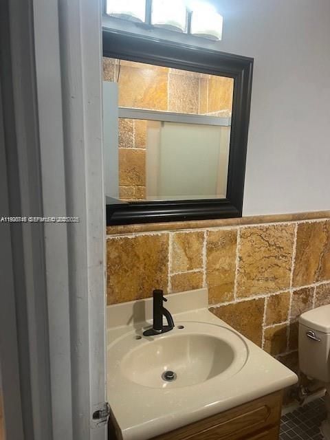 В аренду: $2,000 (2 спален, 1 ванн, 868 Квадратных фут)