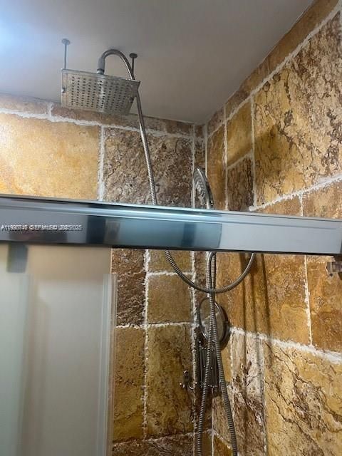 В аренду: $2,000 (2 спален, 1 ванн, 868 Квадратных фут)