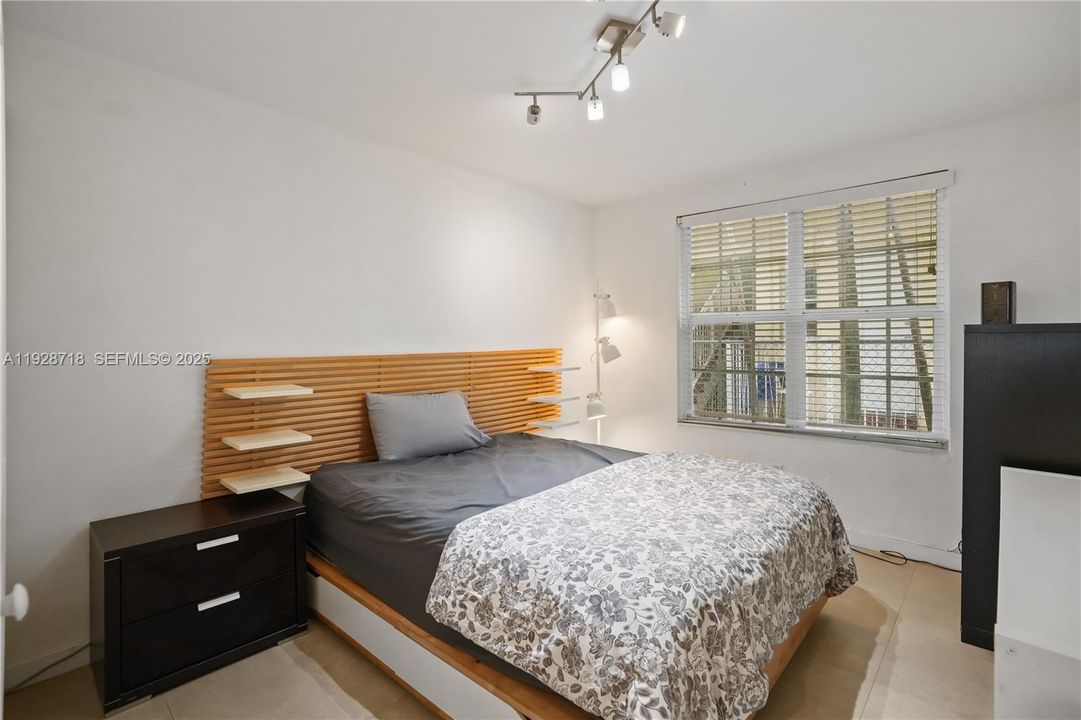 En Venta: $330,000 (2 camas, 1 baños, 585 Pies cuadrados)