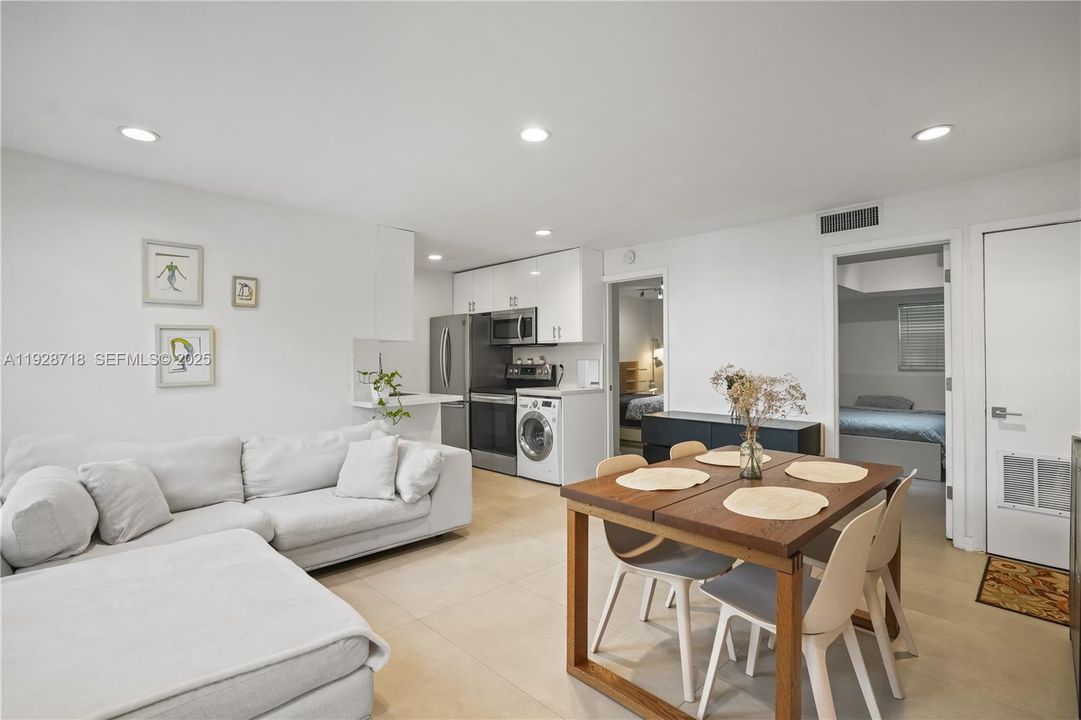 En Venta: $330,000 (2 camas, 1 baños, 585 Pies cuadrados)