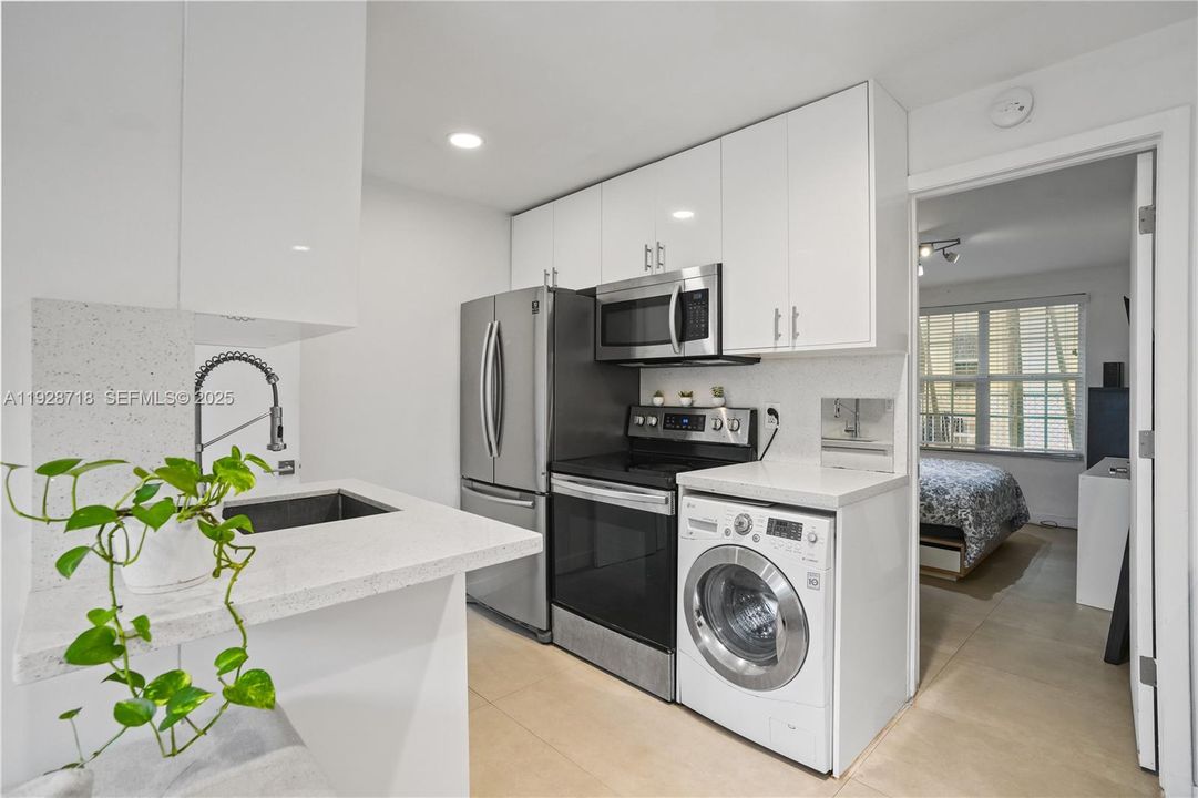 En Venta: $330,000 (2 camas, 1 baños, 585 Pies cuadrados)