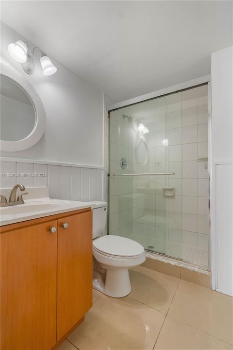 出租: $2,500 (1 贝兹, 2 浴室, 912 平方英尺)