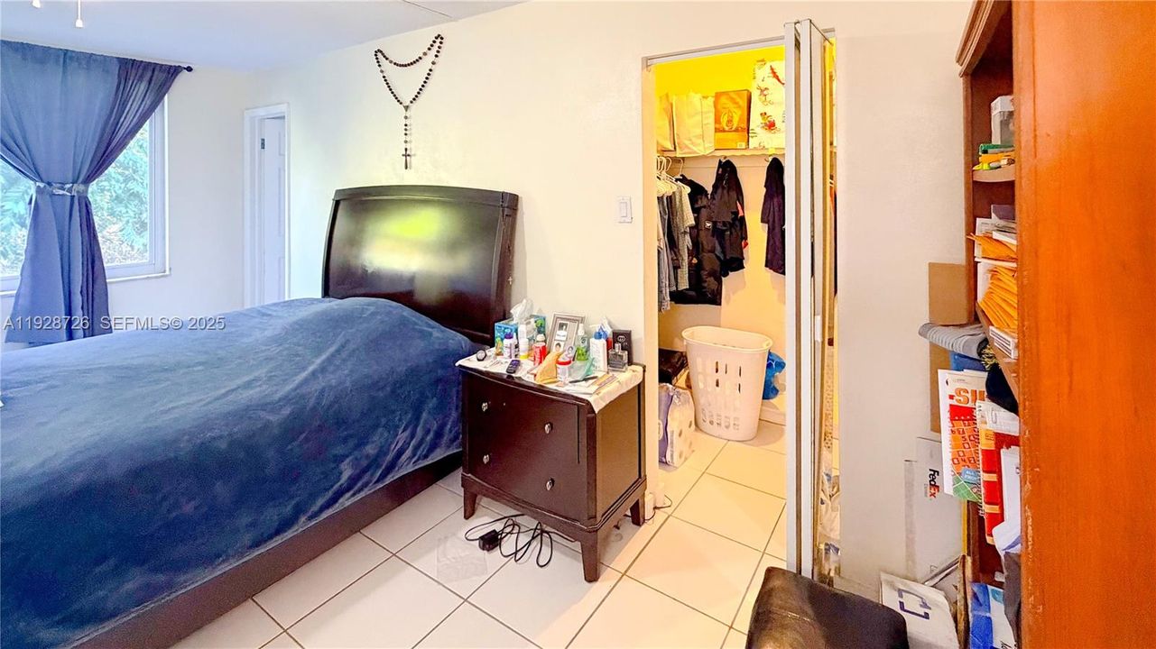 For Sale: $215,000 (2 beds, 2 baths, 1156 Square Feet)