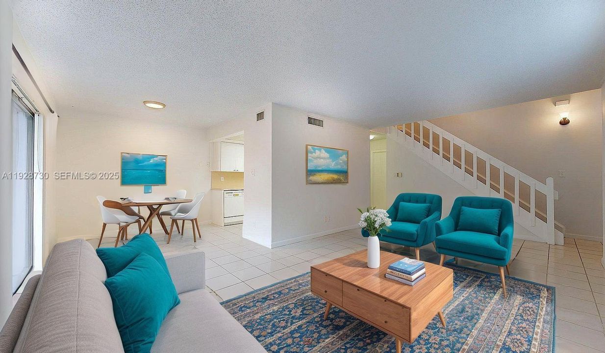 For Sale: $370,000 (2 beds, 1 baths, 1100 Square Feet)