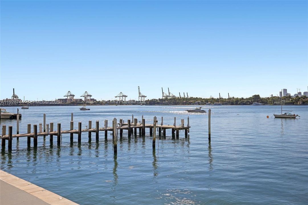 En Venta: $209,000 (0 camas, 1 baños, 663 Pies cuadrados)