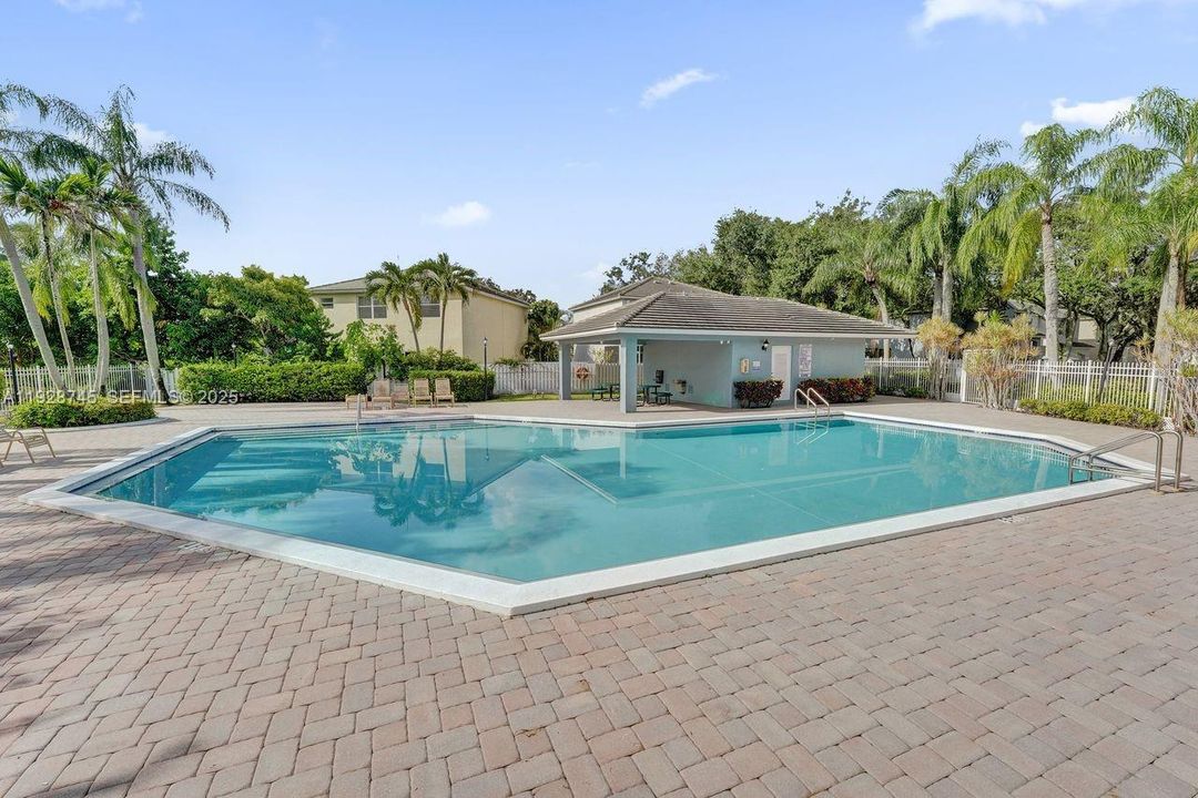 待售: $479,000 (3 贝兹, 2 浴室, 1390 平方英尺)