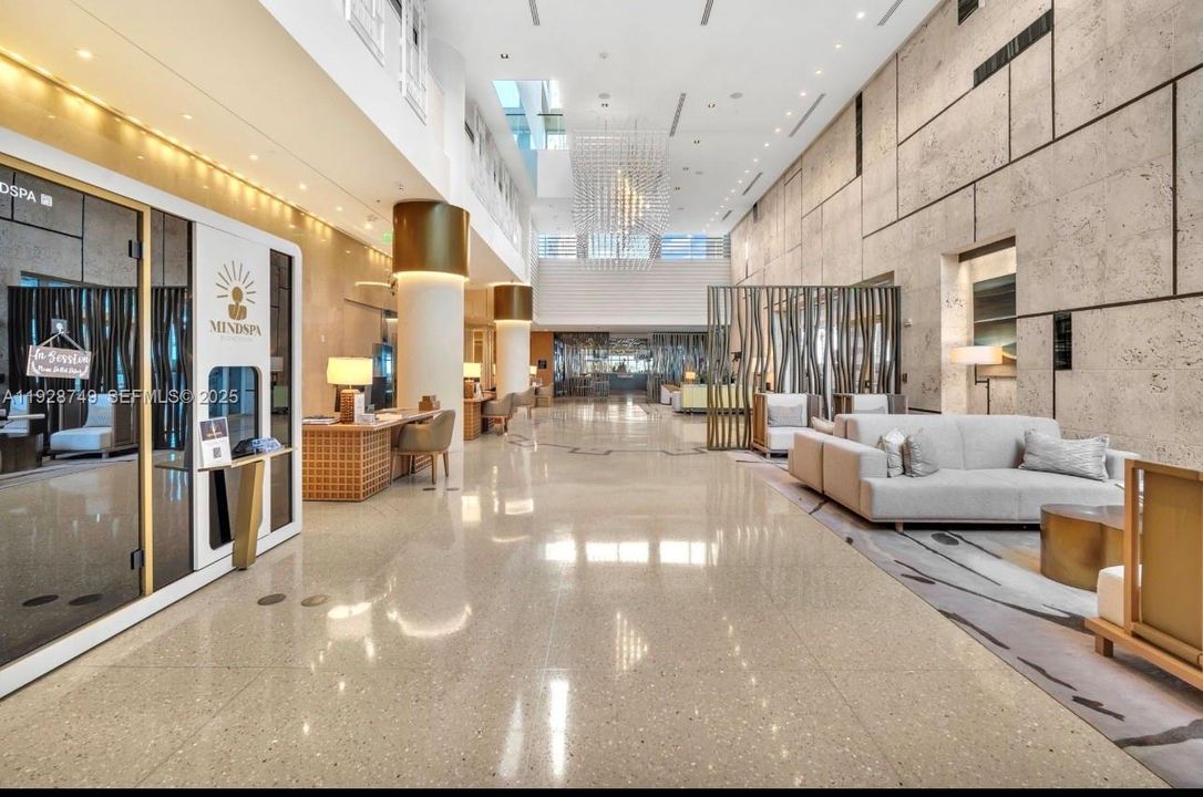 For Rent: $5,500 (1 beds, 1 baths, 772 Square Feet)