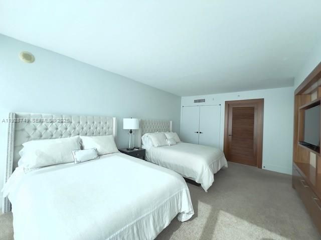 For Rent: $5,500 (1 beds, 1 baths, 772 Square Feet)