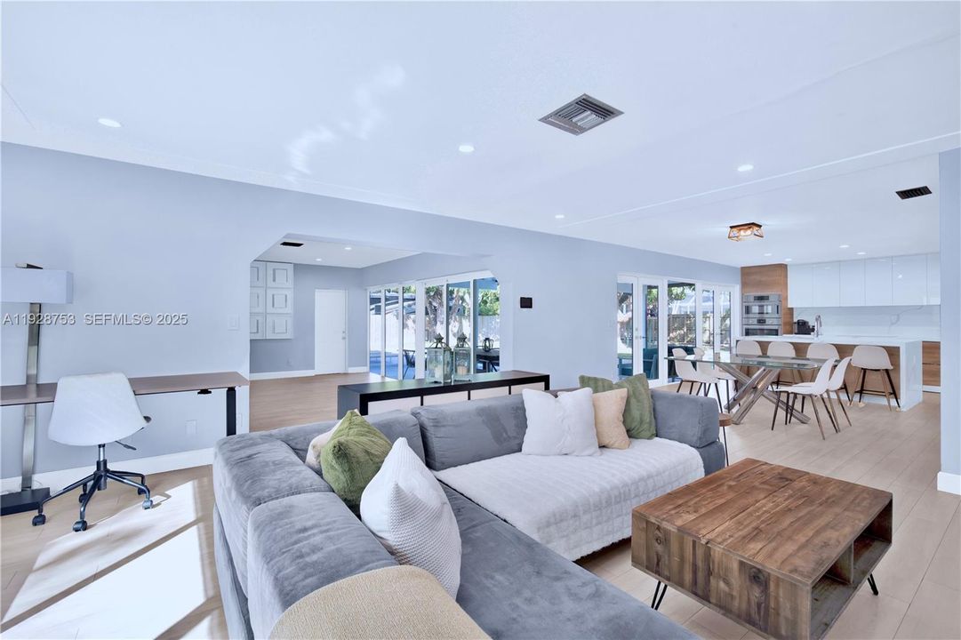 待售: $1,349,999 (3 贝兹, 2 浴室, 1890 平方英尺)