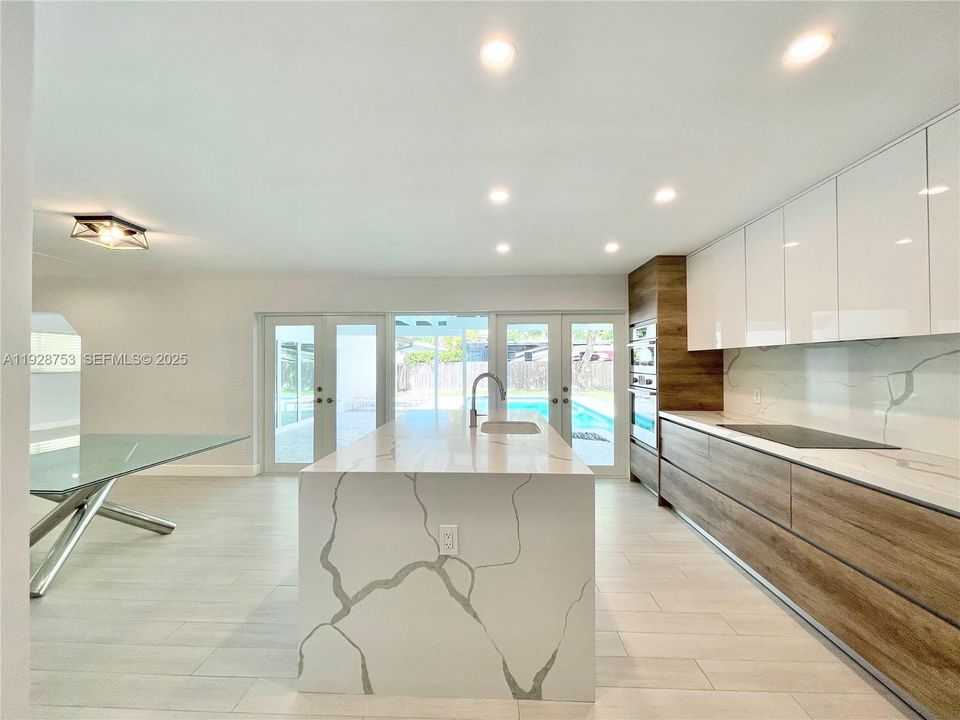 待售: $1,349,999 (3 贝兹, 2 浴室, 1890 平方英尺)