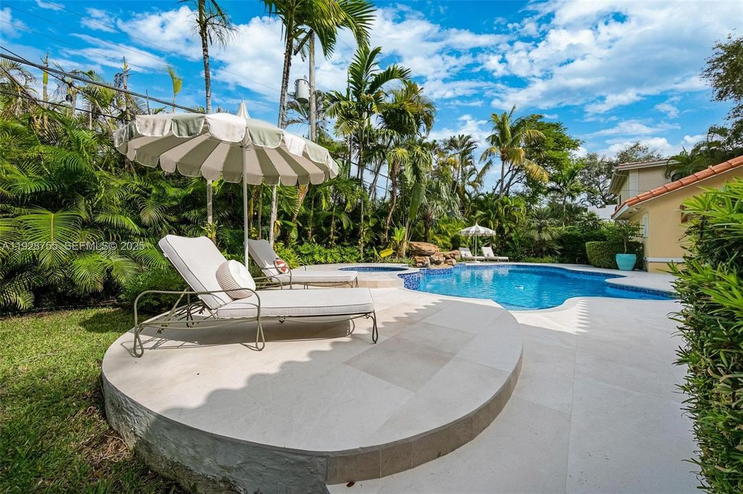 В аренду: $20,000 (5 спален, 3 ванн, 3442 Квадратных фут)